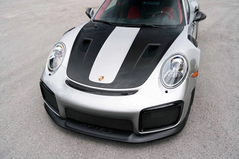 2018 Porsche 911 - Image 9 of 31