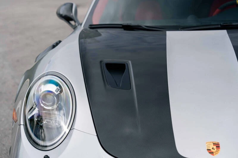 2018 Porsche 911 - Image 16 of 31