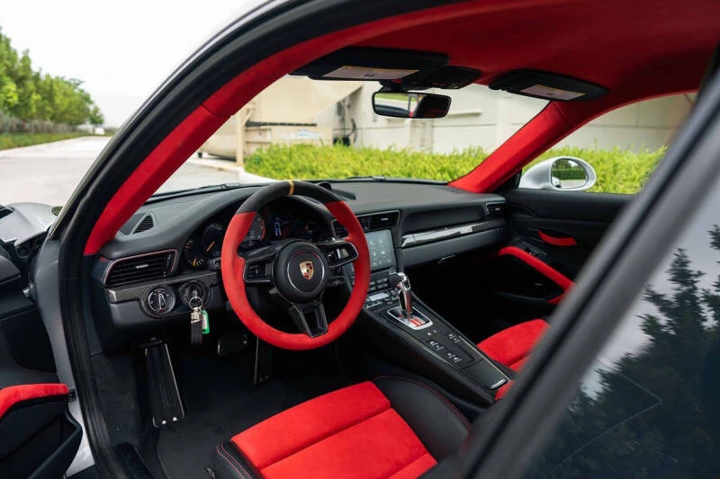 2018 Porsche 911 - Image 5 of 31