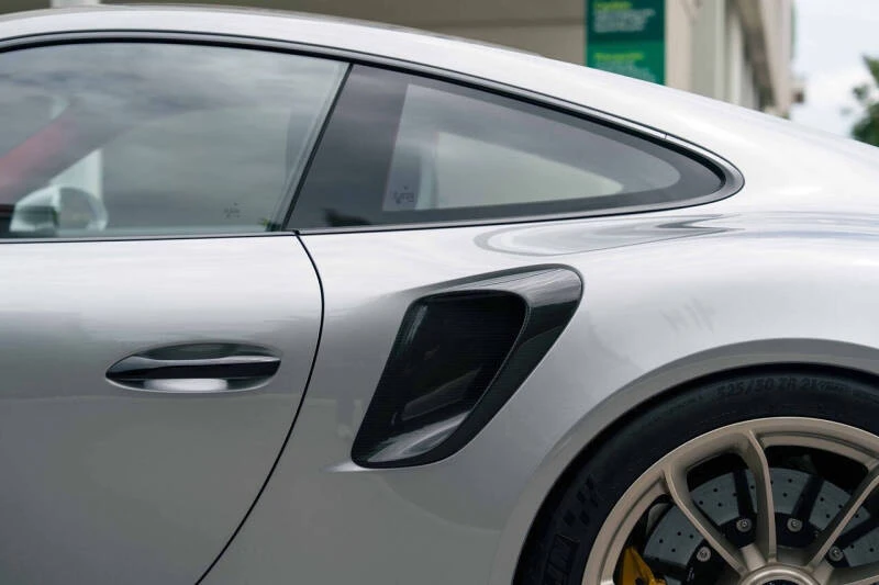 2018 Porsche 911 - Image 23 of 31