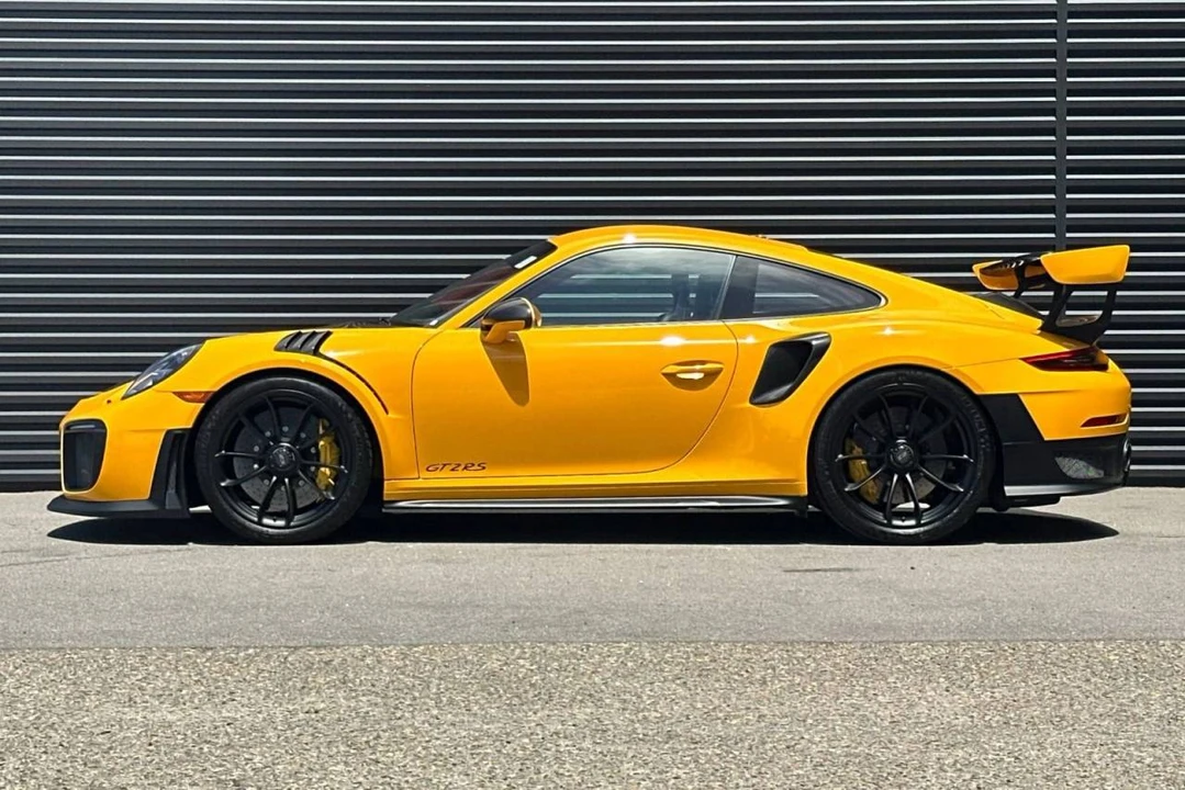 2018 Porsche 991 GT2 RS - Image 2 of 5