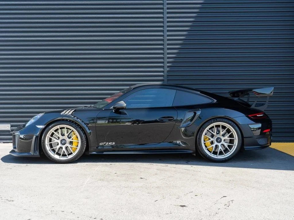 2018 Porsche 991 GT2 RS - Image 2 of 5