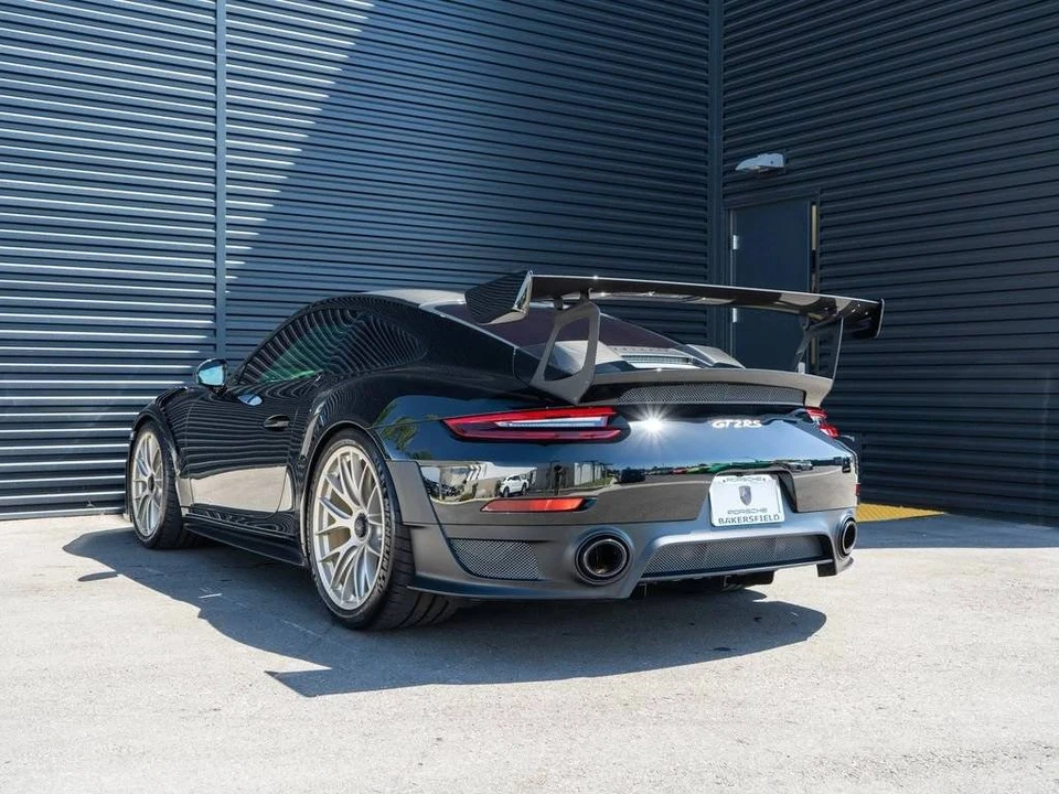 2018 Porsche 991 GT2 RS - Image 3 of 5