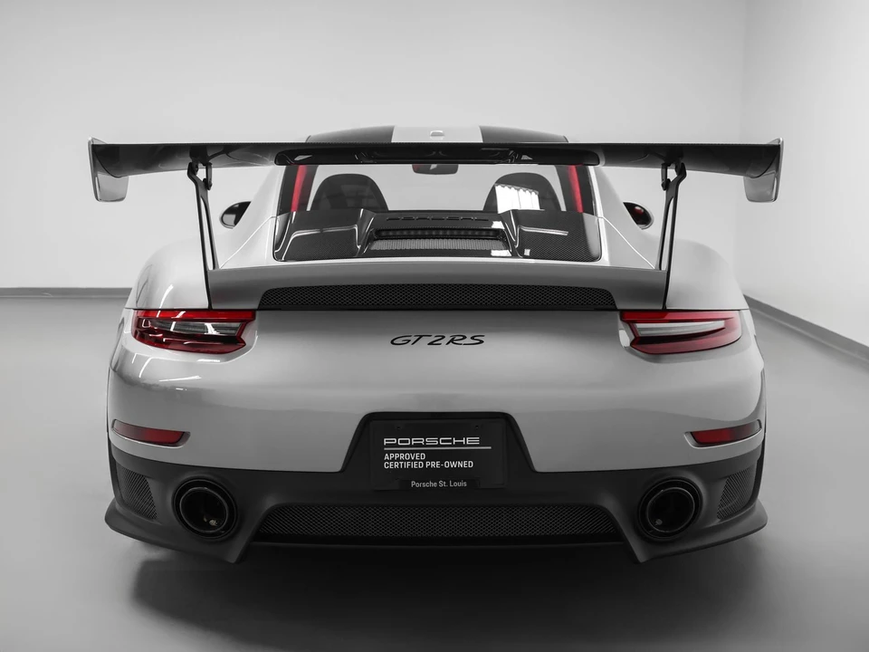 2018 Porsche 991 GT2 RS - Image 11 of 31