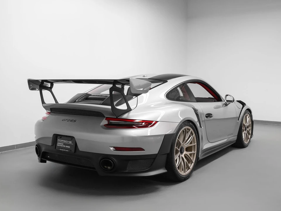 2018 Porsche 991 GT2 RS - Image 12 of 31