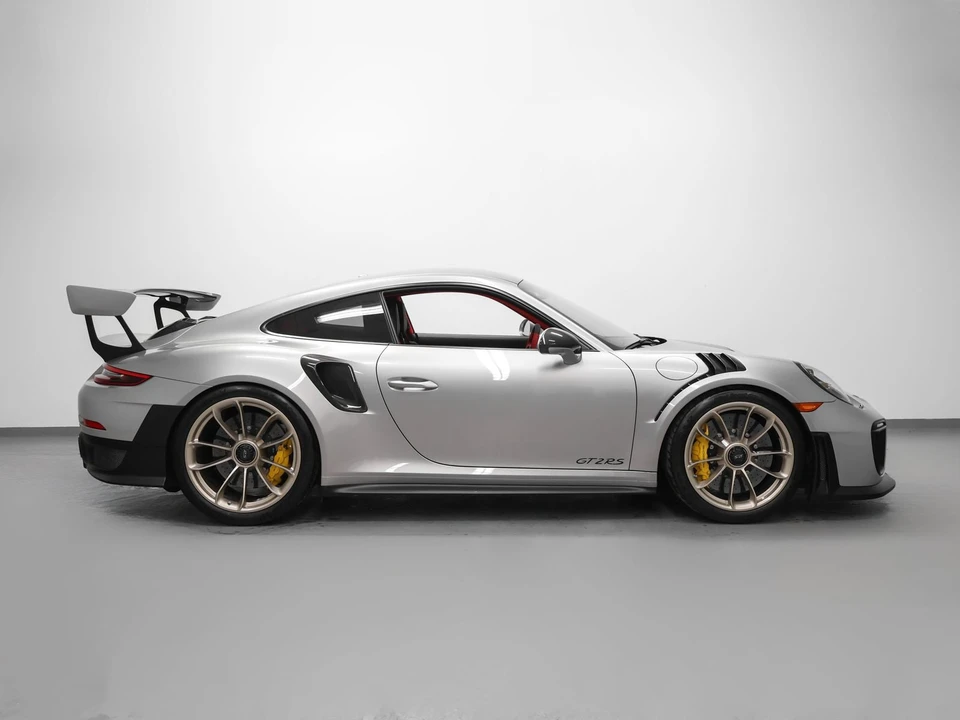 2018 Porsche 991 GT2 RS - Image 13 of 31