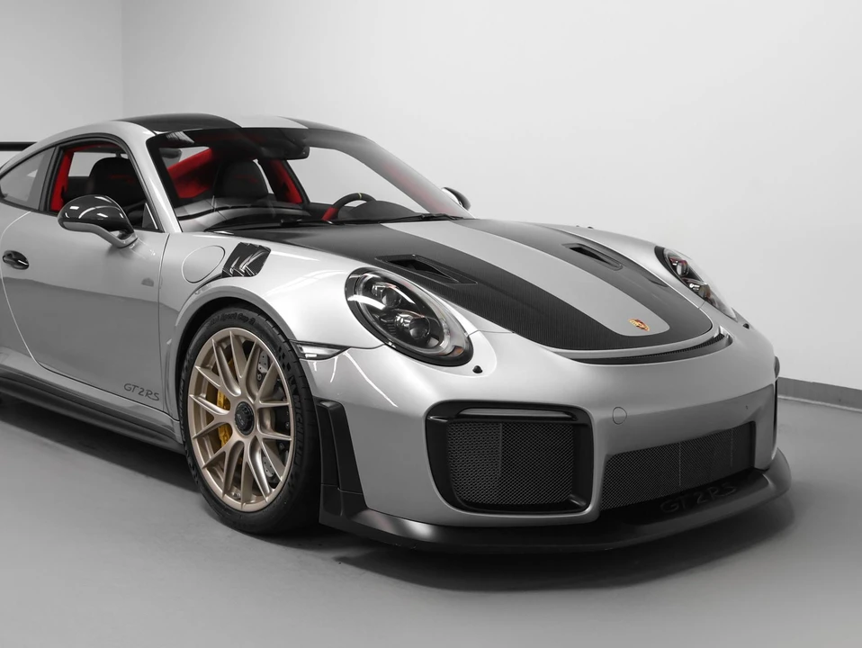2018 Porsche 991 GT2 RS - Image 9 of 31