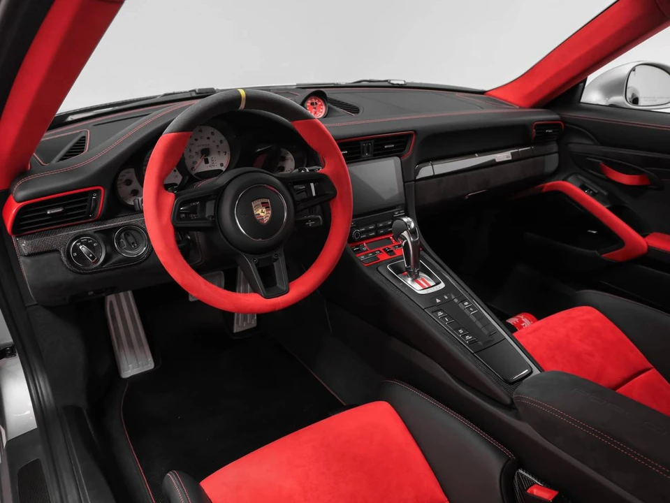 2018 Porsche 991 GT2 RS - Image 4 of 5