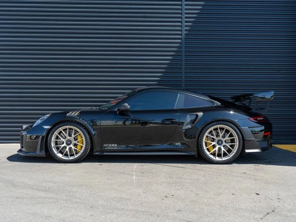 2018 Porsche 991 GT2 RS - Image 2 of 5