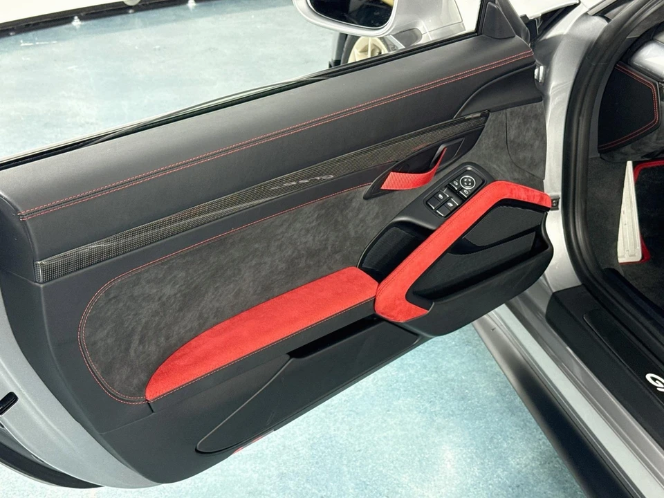 2018 Porsche 991 GT2 RS - Image 19 of 31