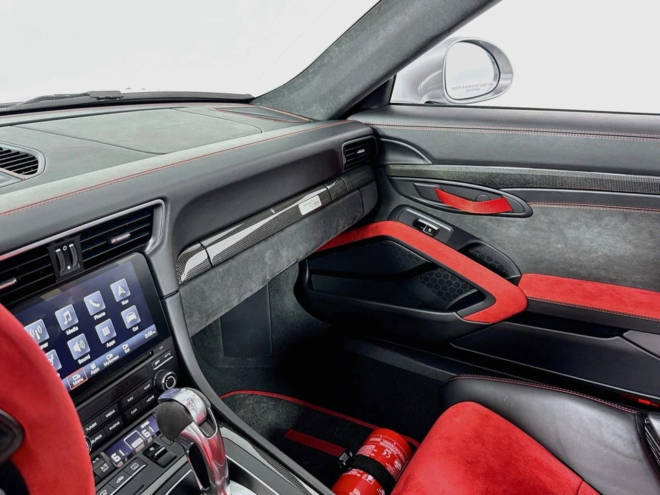 2018 Porsche 991 GT2 RS - Image 23 of 31
