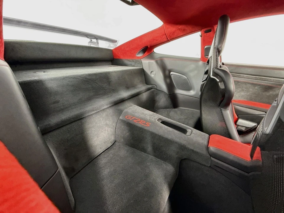 2018 Porsche 991 GT2 RS - Image 25 of 31