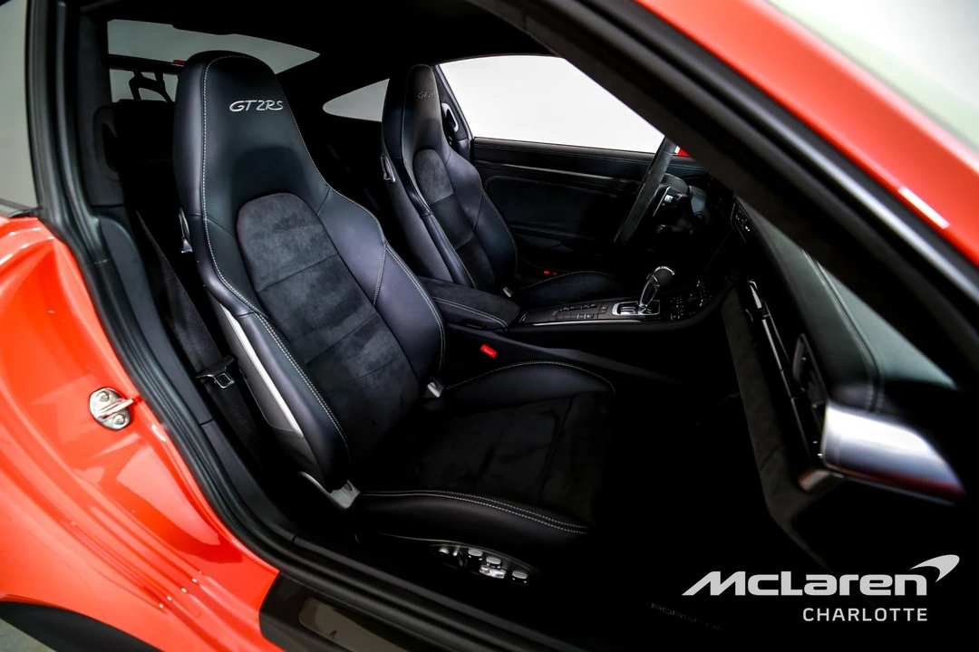 2018 Porsche - Image 19 of 31