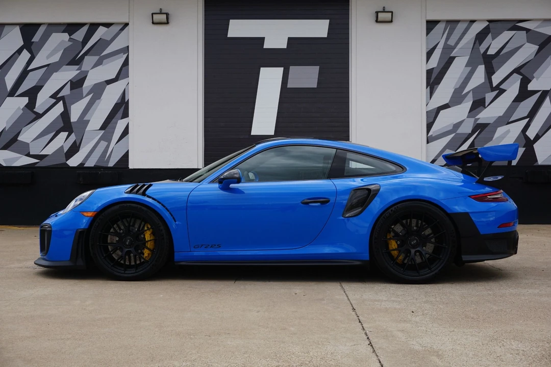 2018 Porsche 991 GT2 RS - Image 7 of 24