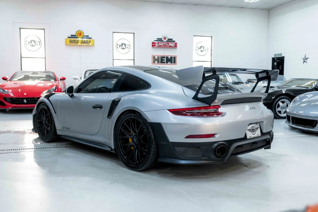 2018 Porsche 991 GT2 RS - Image 9 of 12