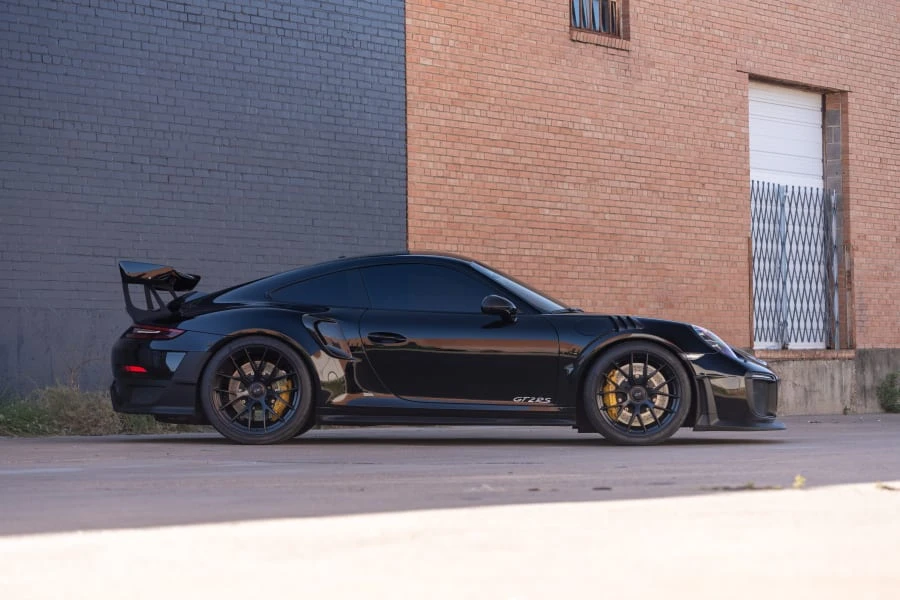 2018 Porsche 991 GT2 RS - Image 6 of 31