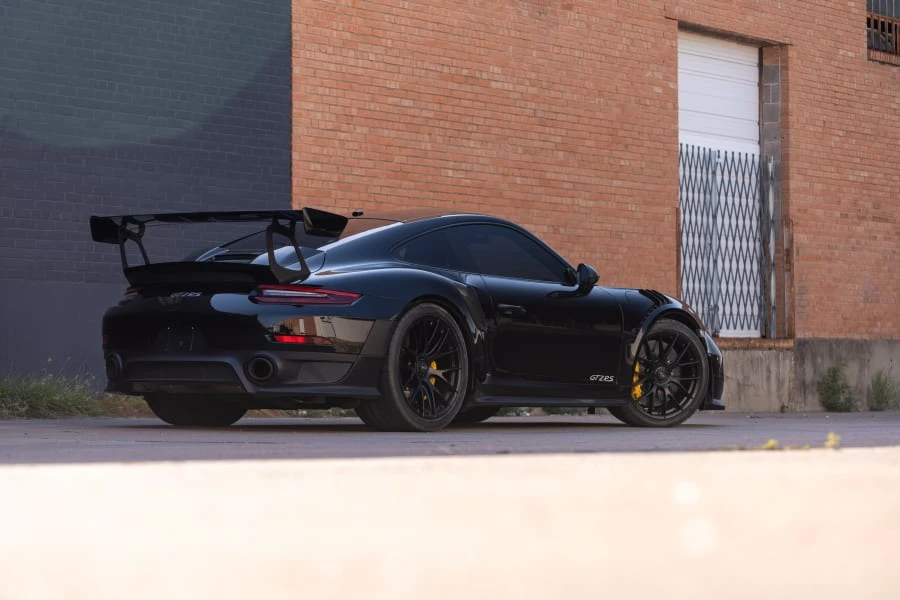 2018 Porsche 991 GT2 RS - Image 3 of 31