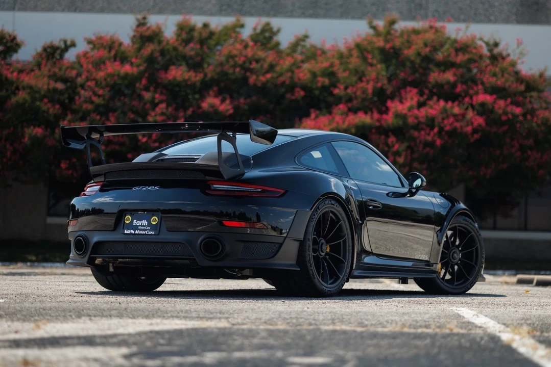 2018 Porsche 991 GT2 RS - Image 11 of 21
