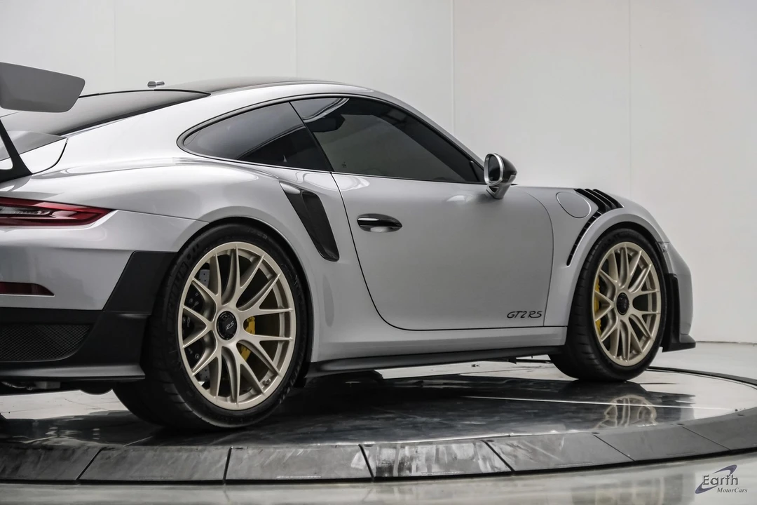 2018 Porsche 991 GT2 RS - Image 24 of 31