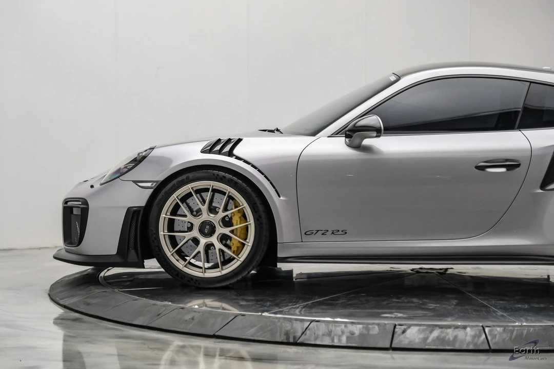 2018 Porsche 991 GT2 RS - Image 10 of 31