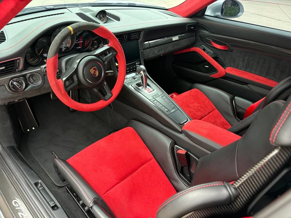 2018 Porsche 991 GT2 RS - Image 6 of 7