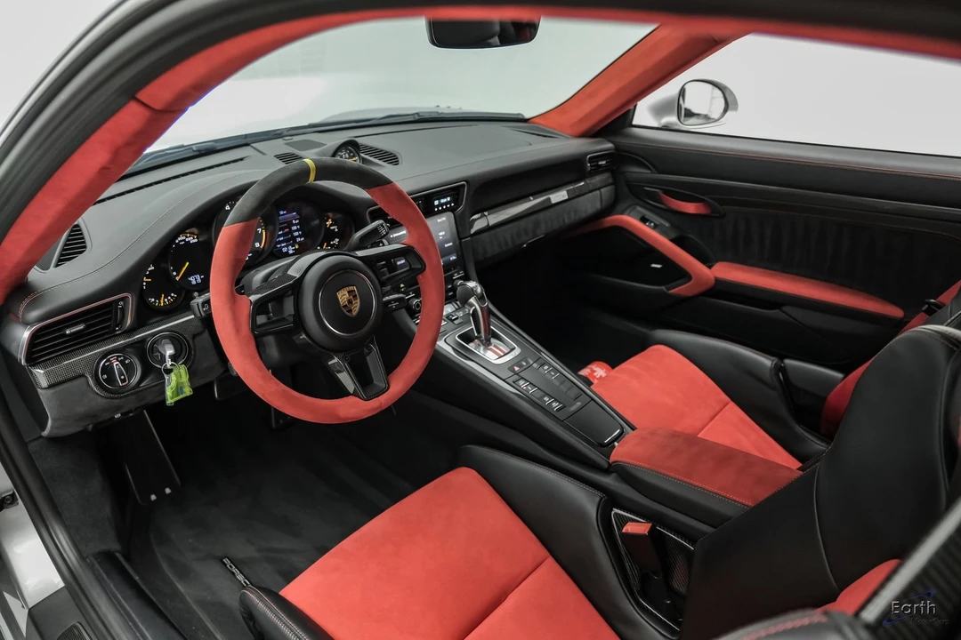 2018 Porsche 991 GT2 RS - Image 2 of 31