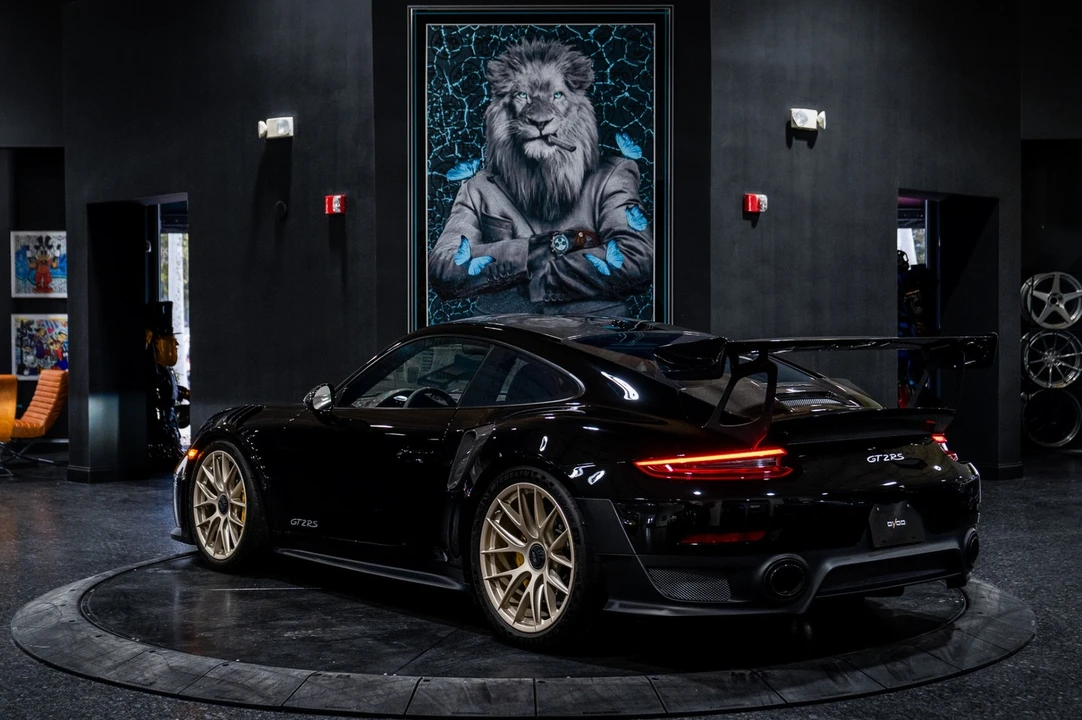 2018 Porsche 991 GT2 RS - Image 3 of 21