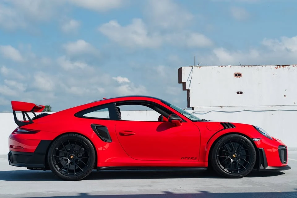 2018 Porsche 991 GT2 RS - Image 9 of 20