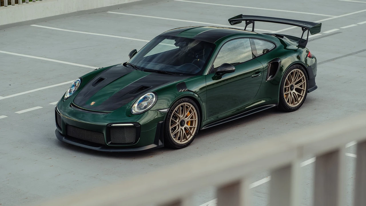 2018 Porsche 991 GT2 RS - Image 10 of 31