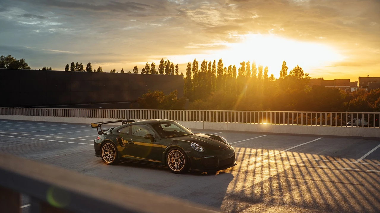 2018 Porsche 991 GT2 RS - Image 12 of 31