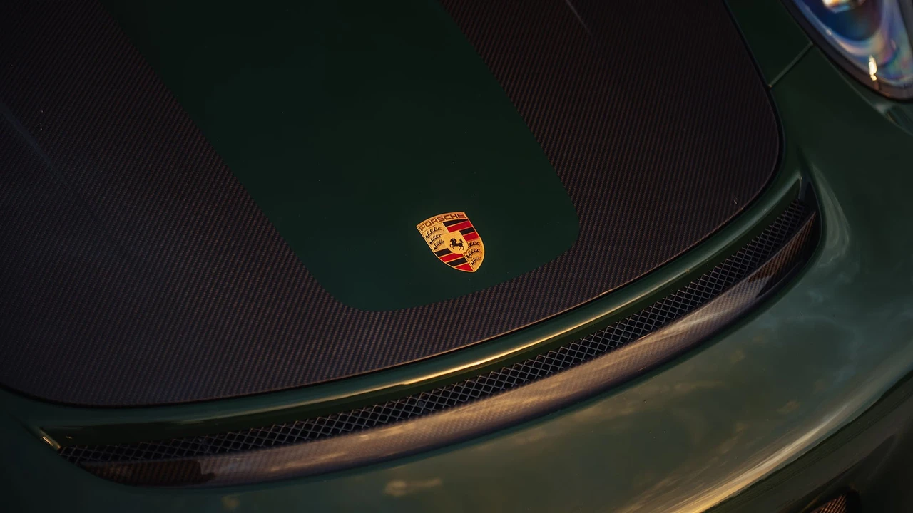 2018 Porsche 991 GT2 RS - Image 29 of 31
