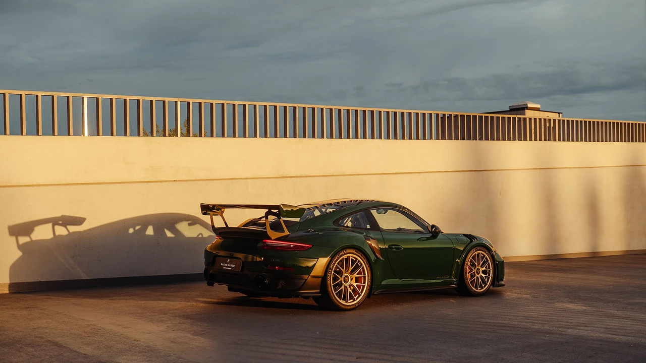 2018 Porsche 991 GT2 RS - Image 26 of 31