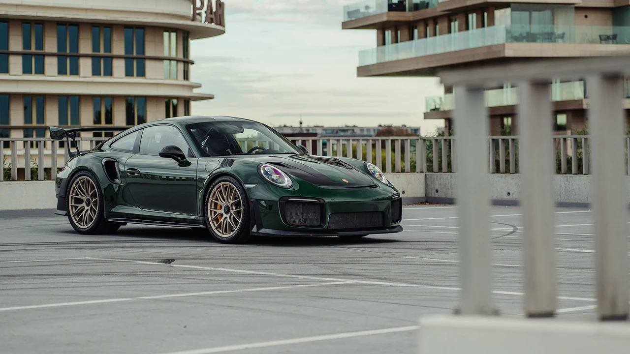 2018 Porsche 991 GT2 RS - Image 14 of 31
