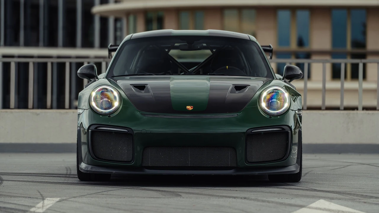 2018 Porsche 991 GT2 RS - Image 16 of 31