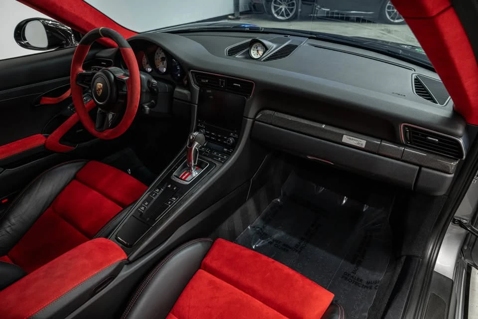 2018 Porsche 991 GT2 RS - Image 12 of 19