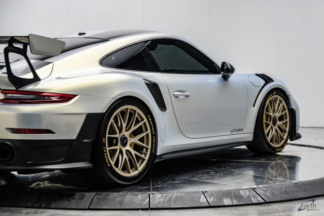 2018 Porsche 991 GT2 RS - Image 23 of 31
