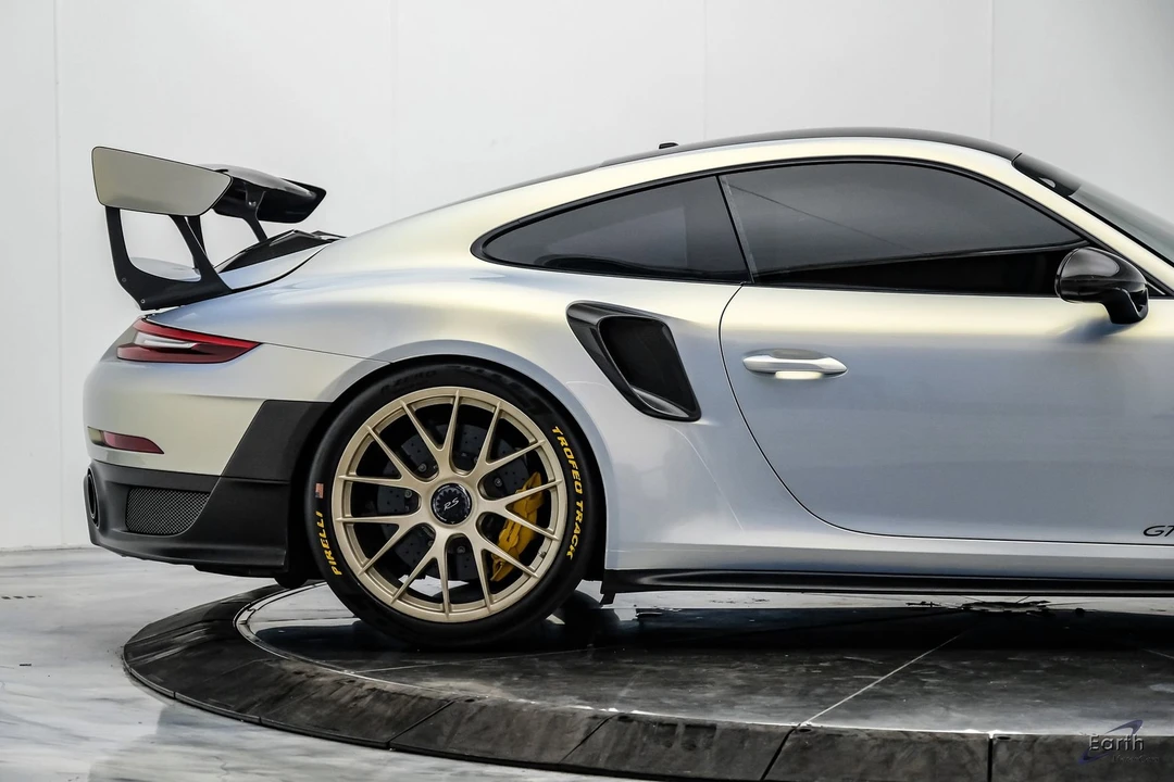2018 Porsche 991 GT2 RS - Image 26 of 31