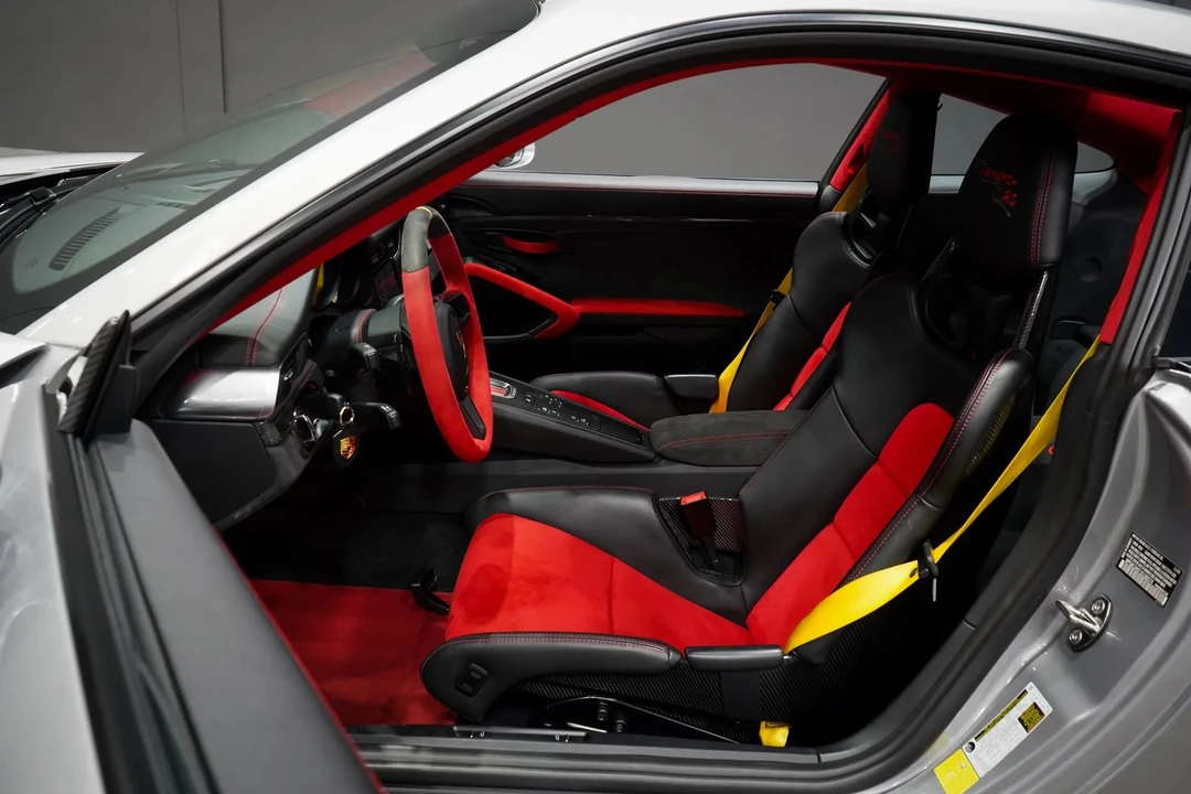 2018 Porsche 991 GT2 RS - Image 28 of 31