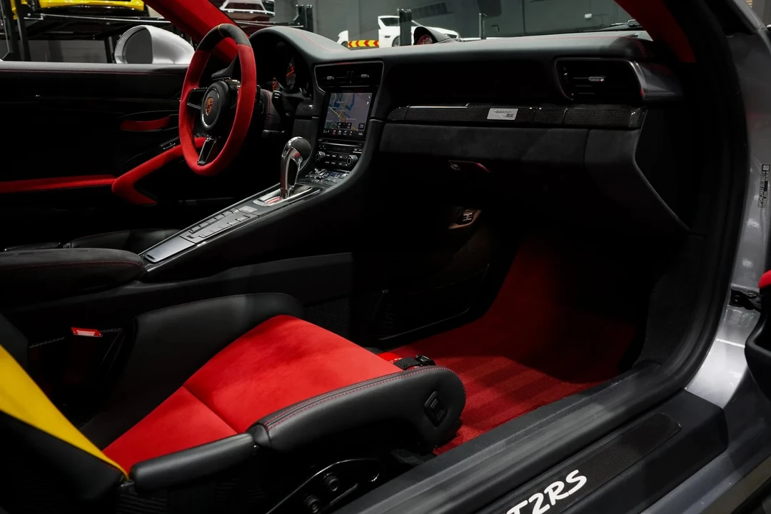 2018 Porsche 991 GT2 RS - Image 30 of 31