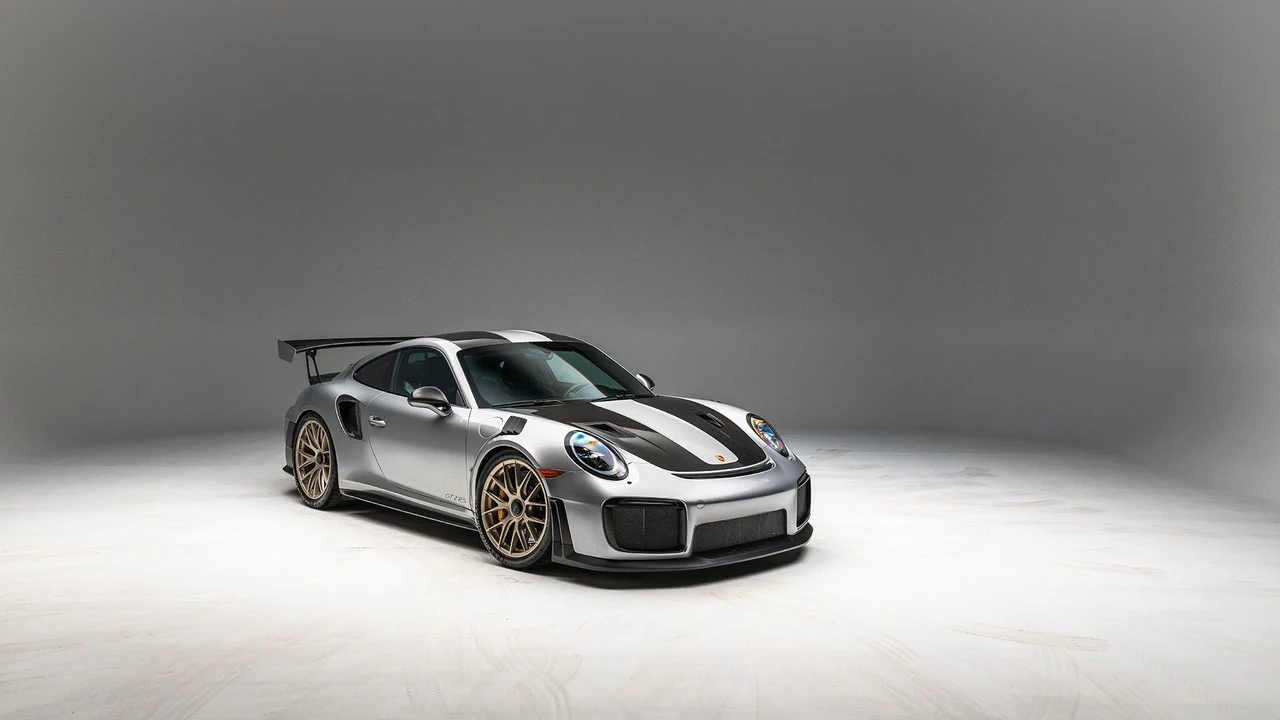 2018 Porsche 991 GT2 RS - Image 27 of 31