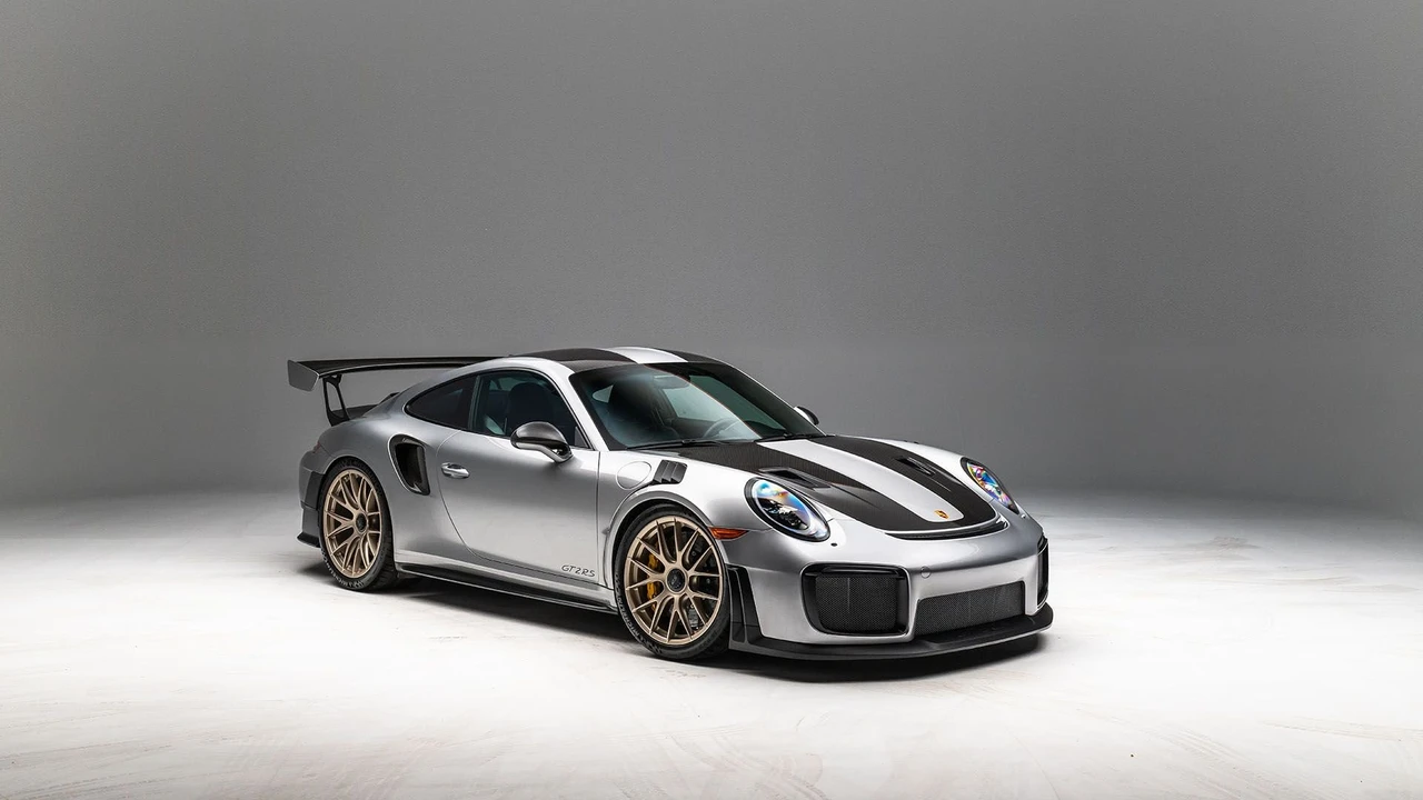 2018 Porsche 991 GT2 RS - Image 24 of 31