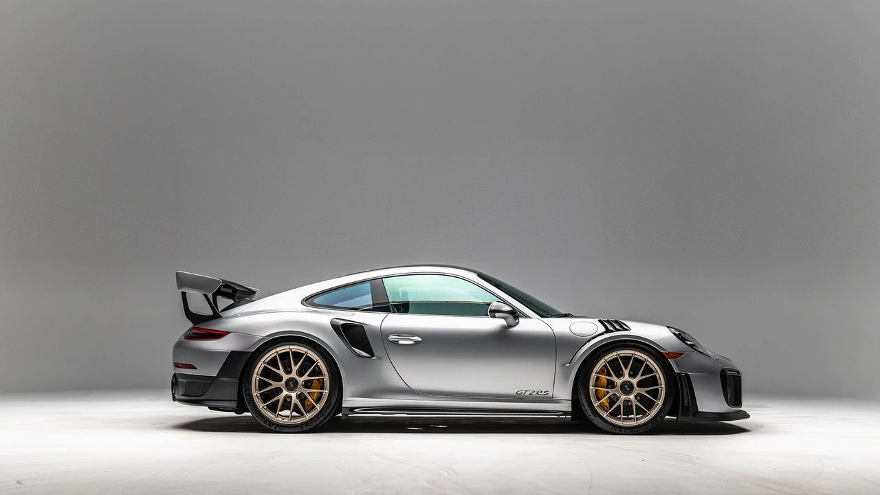 2018 Porsche 991 GT2 RS - Image 28 of 31