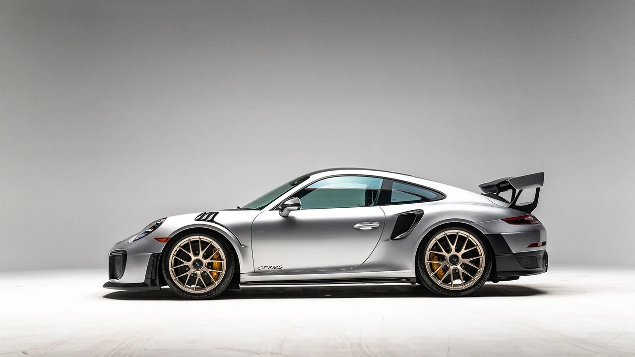 2018 Porsche 991 GT2 RS - Image 6 of 31