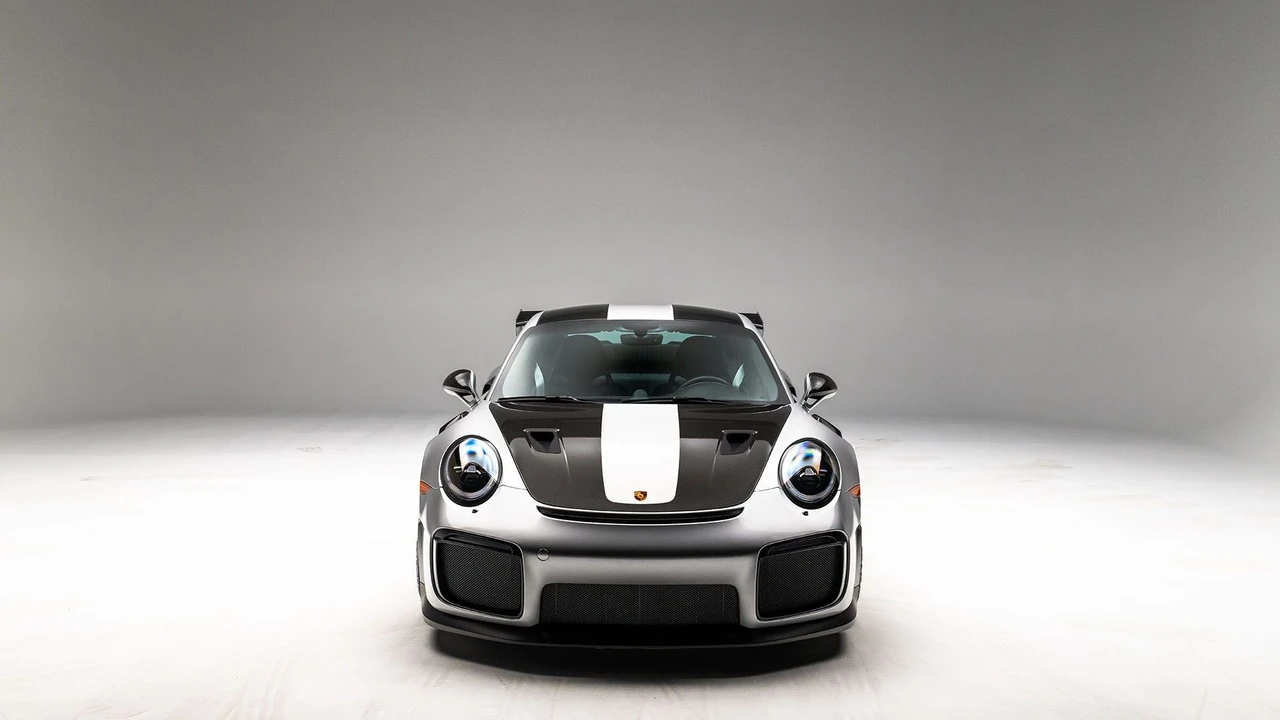 2018 Porsche 991 GT2 RS - Image 18 of 31