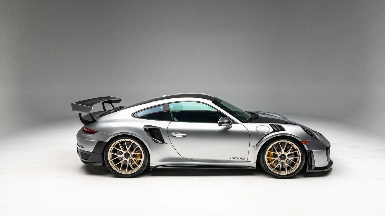 2018 Porsche 991 GT2 RS - Image 26 of 31