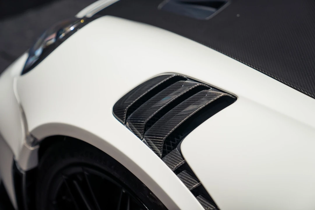 2018 Porsche 991 GT2 RS - Image 13 of 31