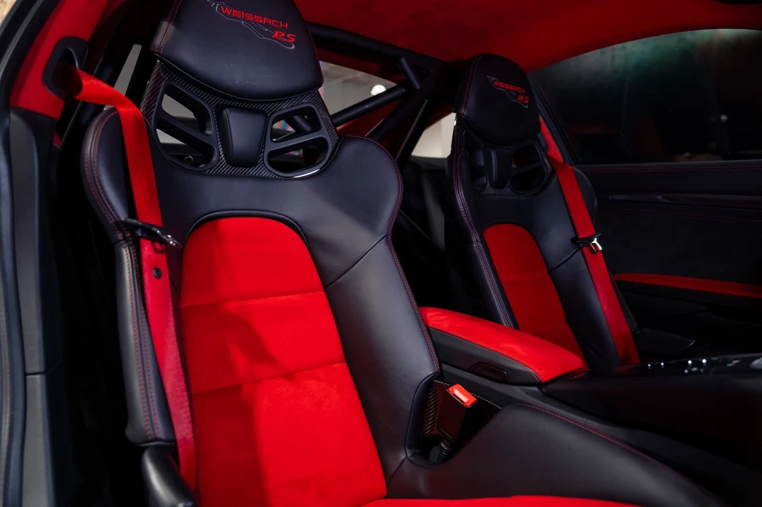 2018 Porsche 991 GT2 RS - Image 2 of 31