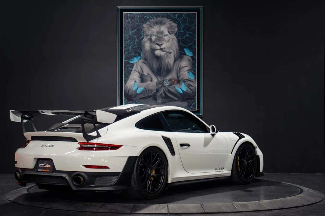 2018 Porsche 991 GT2 RS - Image 4 of 31