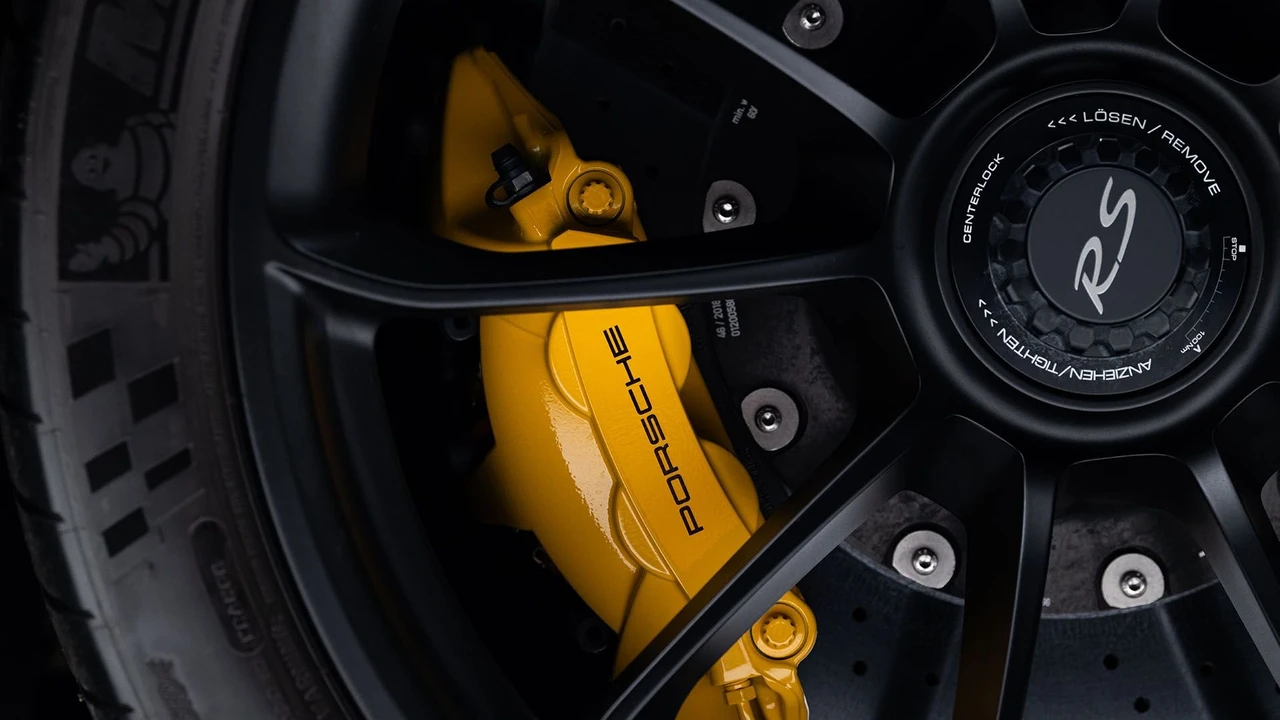 2018 Porsche 991 GT2 RS - Image 26 of 31