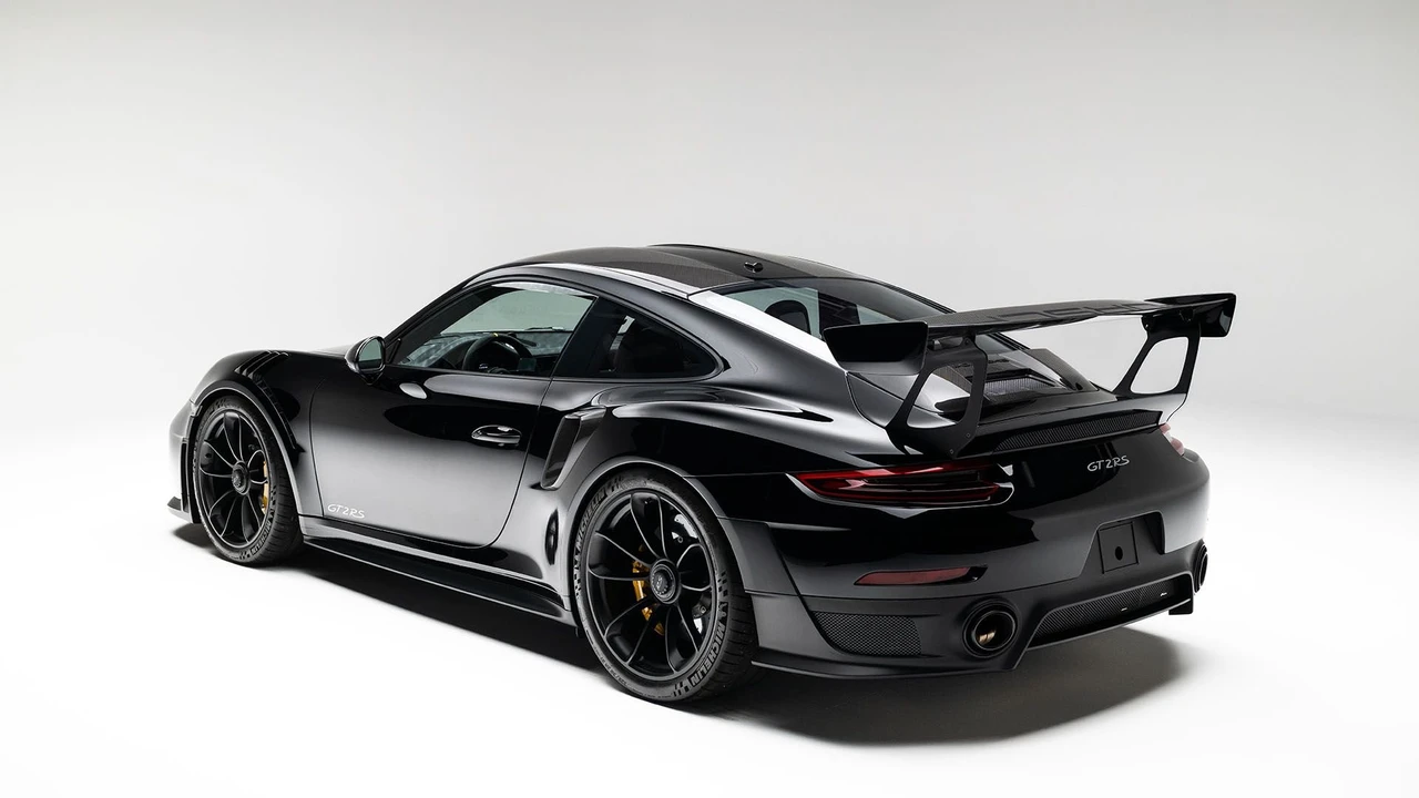 2018 Porsche 991 GT2 RS - Image 4 of 31